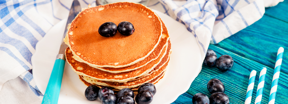 Vaniljprotein Pancakes med Svarta Vindruvor
